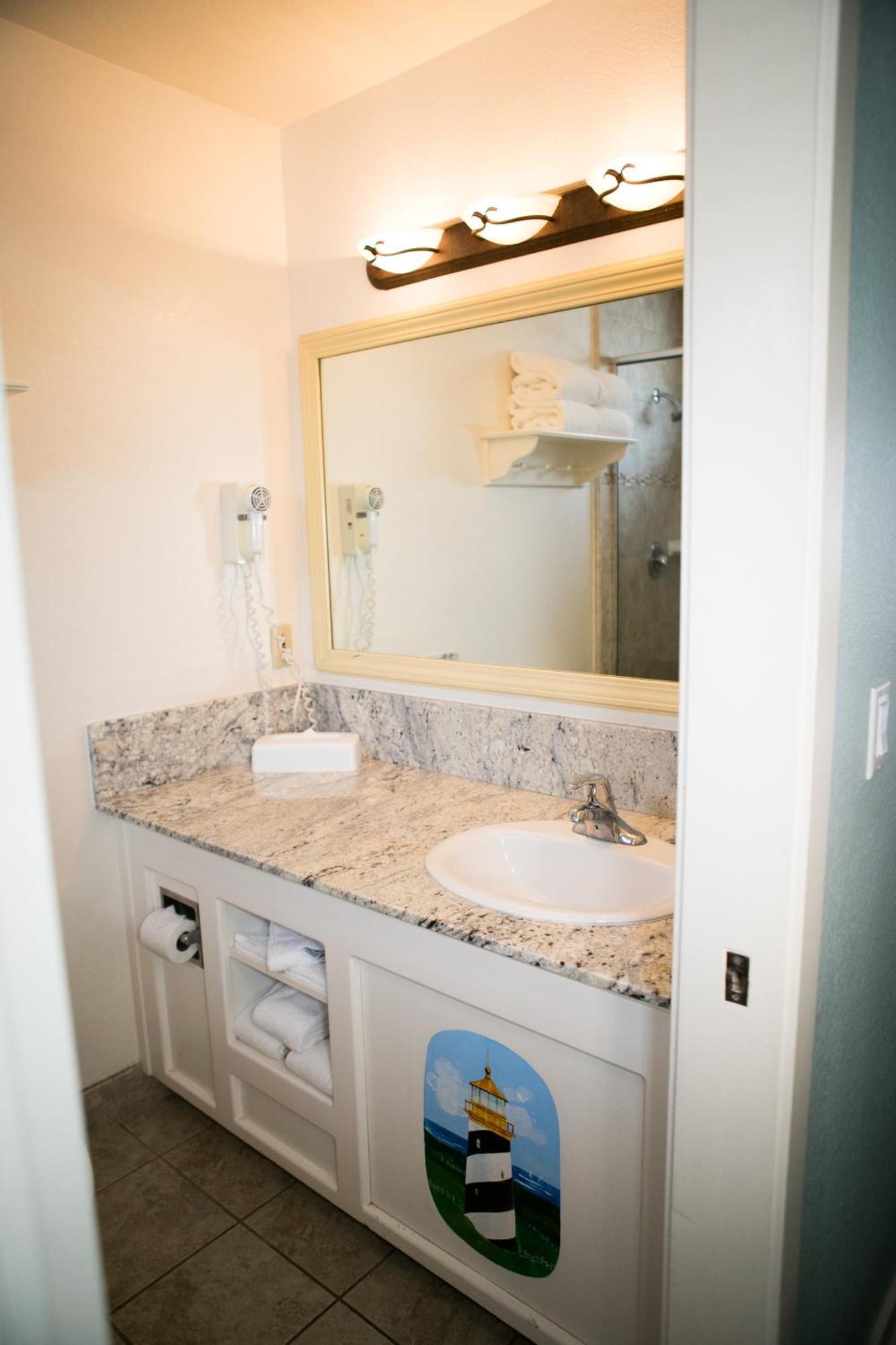 Sea Otter Inn Кэмбриа Экстерьер фото