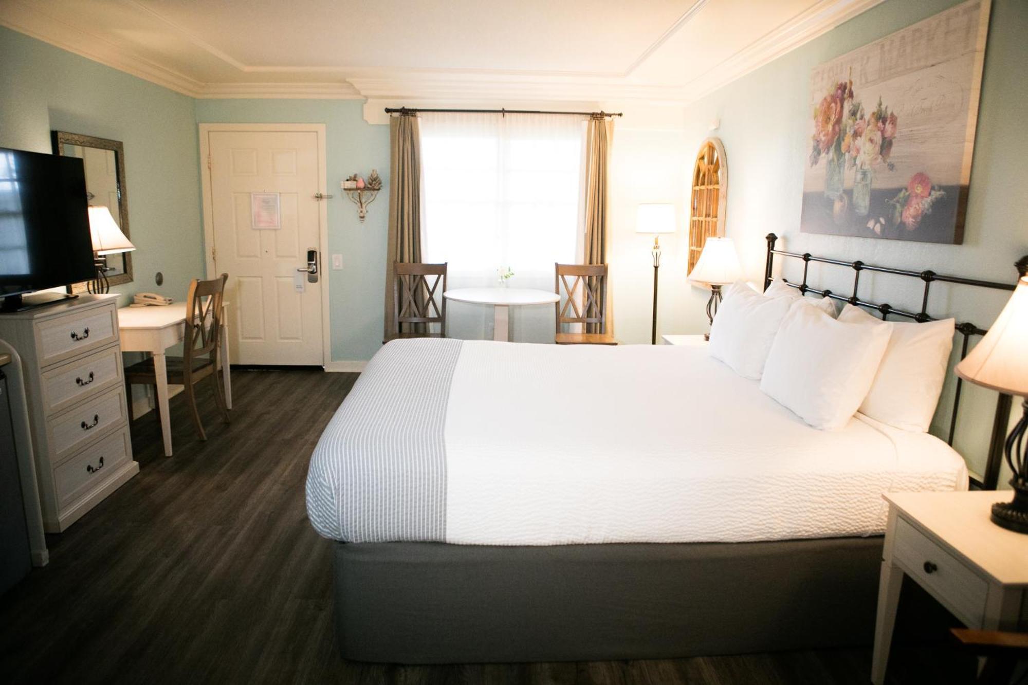 Sea Otter Inn Кэмбриа Экстерьер фото